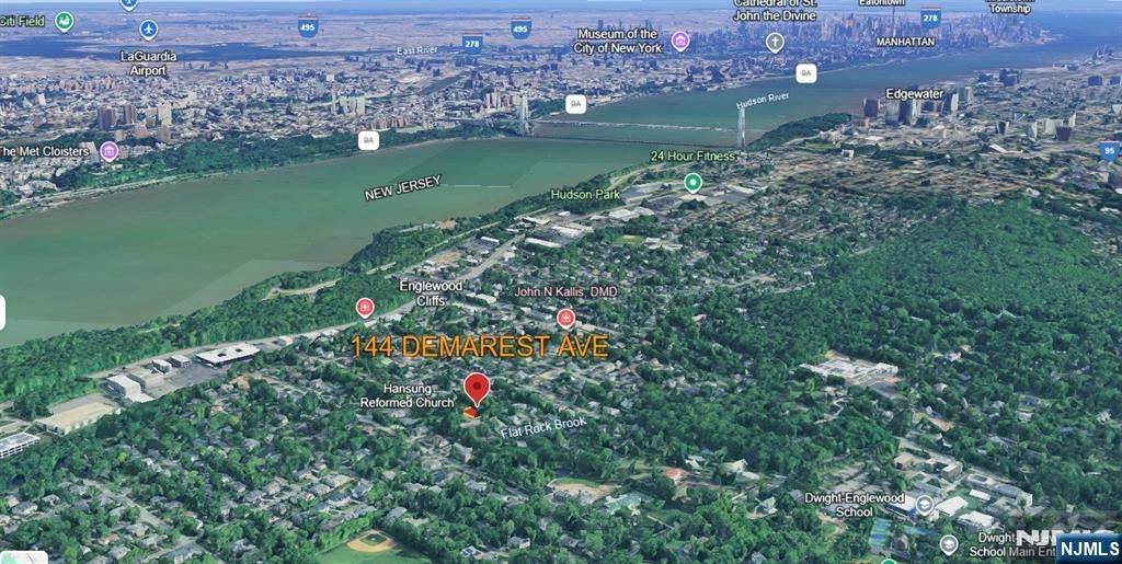 Photo of 148 Demarest Avenue, Englewood Cliffs, NJ 07632 (MLS # 25038342)