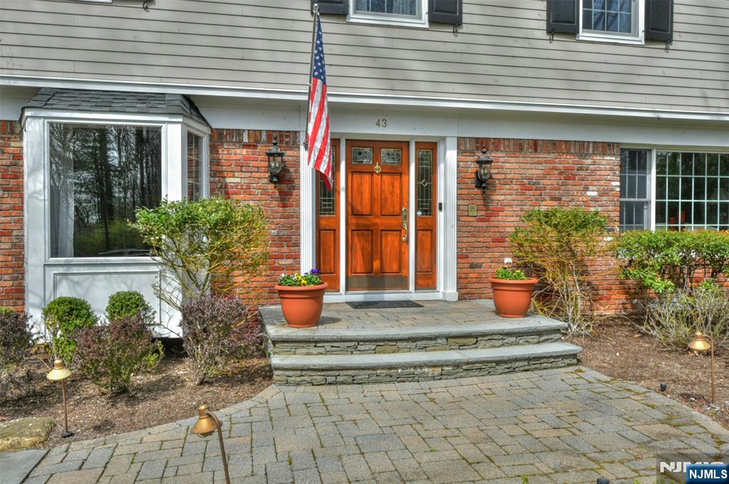 43 Anona Drive