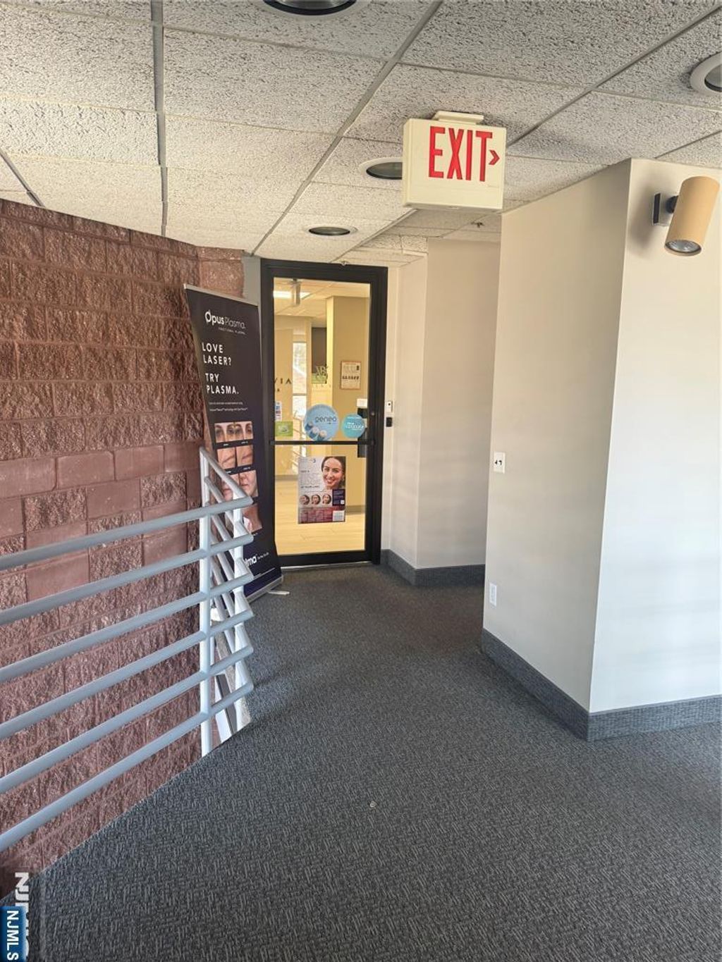 Photo of 288 Boulevard, Hasbrouck Heights, NJ 07604 (MLS # 25039770)