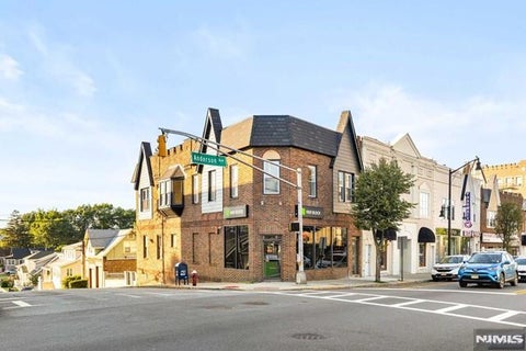 Photo of 731 Anderson Ave #2, Cliffside Park, NJ 07010 (MLS # 26023645)
