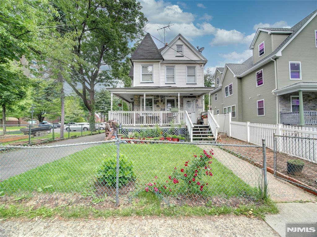 Property for Sale at 53941 E 2nd Street, Plainfield, New Jersey - Bedrooms: 4 
Bathrooms: 2 
Rooms: 7  - $420,000