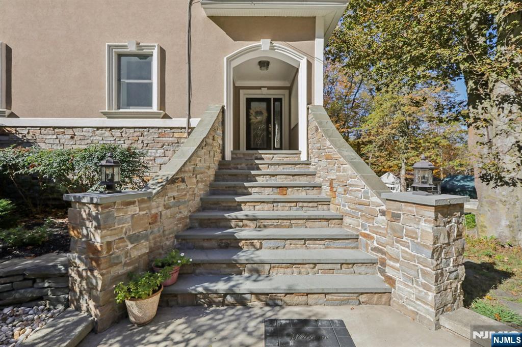 3 Stephens Lake Road