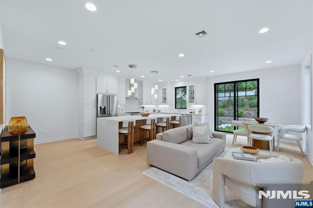 17 Fey Place