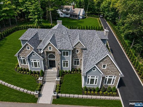 Photo of 249 Terrace Road, Franklin Lakes, NJ 07417 (MLS # 26021377)