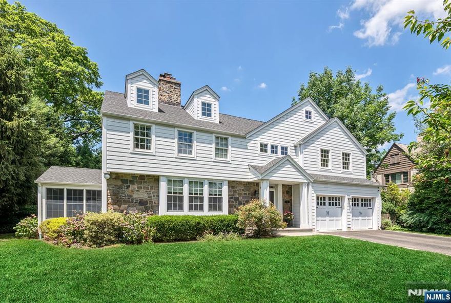 Welcome to this stunning Colonial nestled in the sought-after Cheelcroft neighborhood of HHK. A perfect blend of classic charm and modern comfort, this home is thoughtfully designed for both everyday living and entertaining. At the heart of the home is a beautifully updated kitchen-ideal for culinary enthusiasts and gatherings alike. Just off the kitchen, a sophisticated built-in bar provides added convenience. The adjoining family room with a gas fireplace offers the perfect space to relax or entertain. A spacious formal living room, complete with a 2nd fireplace, invites warmth & conversation, while the elegant dining room sets the tone for memorable meals. The sun-drenched den, with walls of windows, provides a tranquil retreat year-round. Upstairs, the expansive primary suite features a walk-in closet and a spa-like bath with soaking tub, shower, and double vanity, along with the convenience of an upstairs laundry. A 2nd bdrm with en-suite bath, 2 additional bdrms, and a full bath complete the 2nd floor. The 3rd floor, perfect for a guest suite, office, or teen haven with an additional bdrm and full bath. The finished lower level expands your living space with a large recroom or playroom and a 2nd laundry area. Step outside to a beautifully landscaped & private backyard featuring a spacious patio and manicured lawn. This is your opportunity to own a home where timeless architecture meets thoughtful modern updatesâ€”all in one of Ho-Ho-Kusâ€™s most desirable neighborhoods.