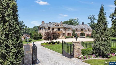 Photo of 123 Saddle River Road, Saddle River, NJ 07458 (MLS # 25034825)