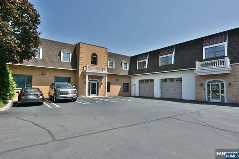 555 Goffle Road 220 Ridgewood NJ 07450