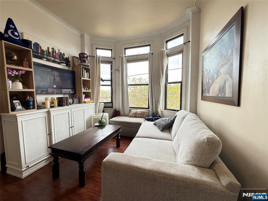 2913 Jeannette Street