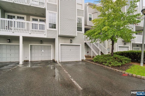 Photo of 25 Markham Circle, Englewood, NJ 07631 (MLS # 26019845)