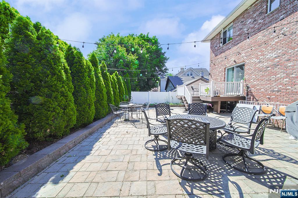 897 Virgil Avenue