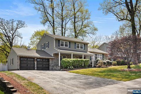 16 Baldwin Terrace, Wayne, NJ 07470 - MLS#: 25012977