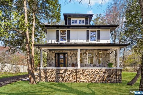 421 Russell Avenue, Wyckoff, NJ 07481 - MLS#: 25012105