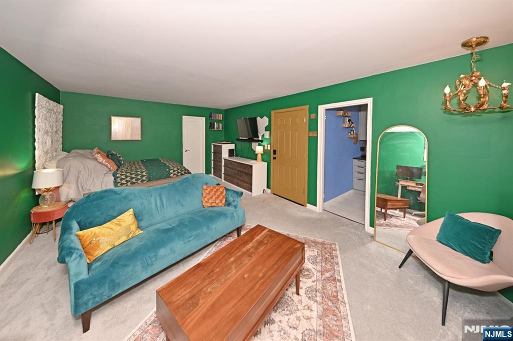 23-16 Howard Avenue D