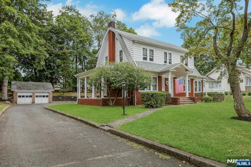 161 Grand Avenue