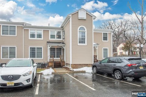 120 Willard Street 14 Pompton Lakes NJ 07442