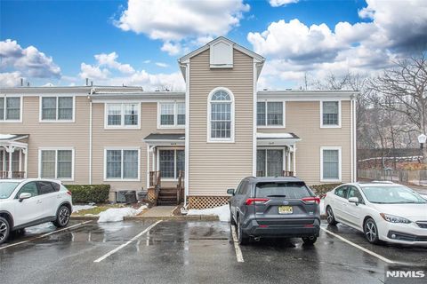 Photo of 120 Willard Street #14, Pompton Lakes, NJ 07442 (MLS # 26006405)