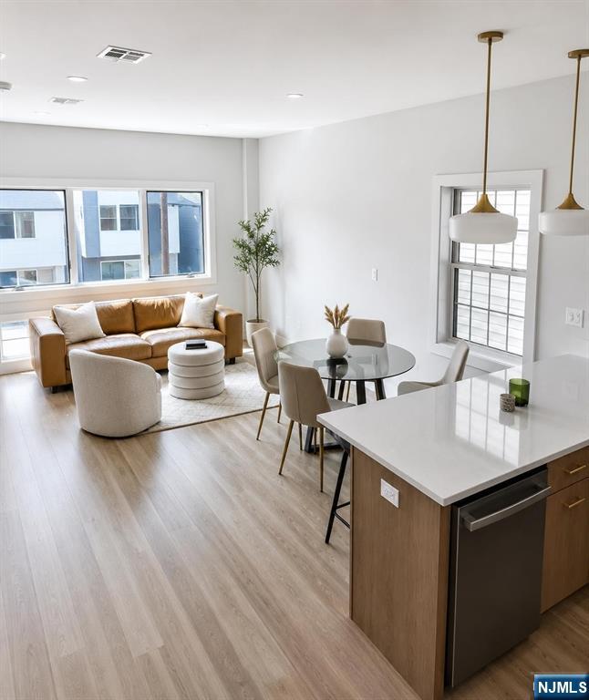 Homes for Sale in Northern NJ | ThisIsRiverEdge.com 98 Western Avenue 1