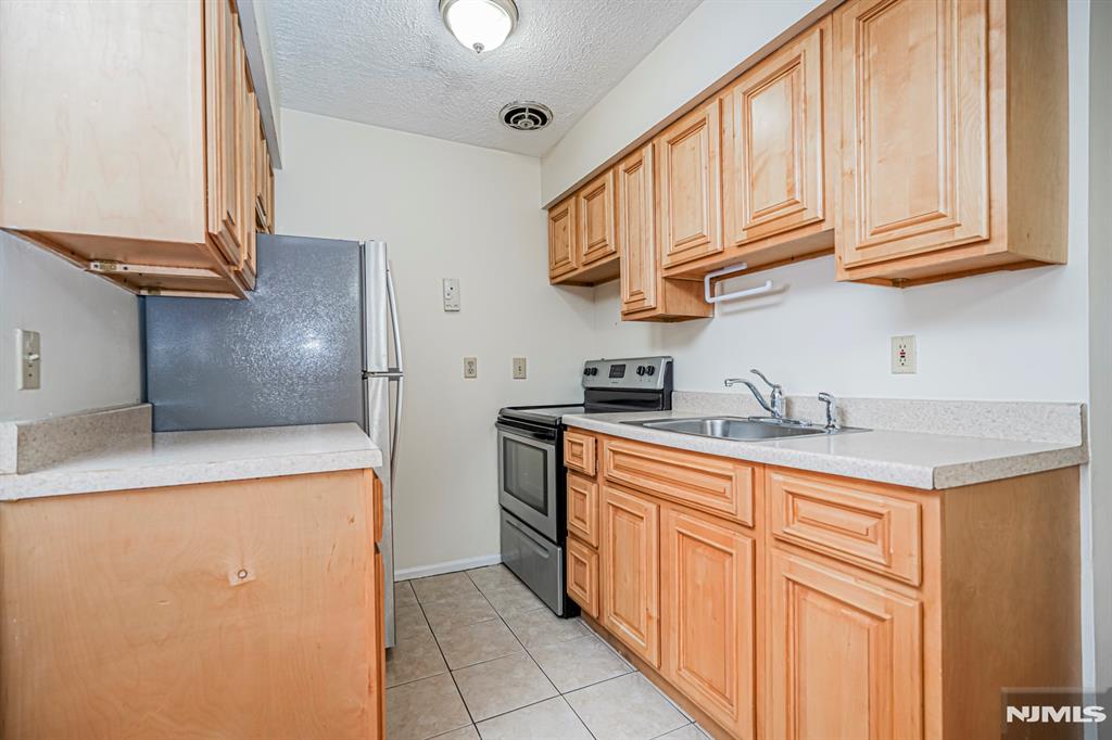 412 68th Street 17