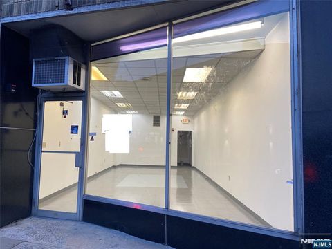 67 S Washington Avenue Bergenfield NJ 07621