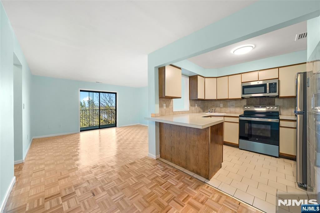 6409 Liberty i2