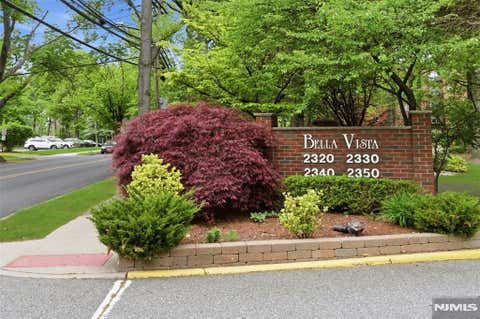 Photo of 2330 Linwood Ave #2E, Fort Lee, NJ 07024 (MLS # 26022760)