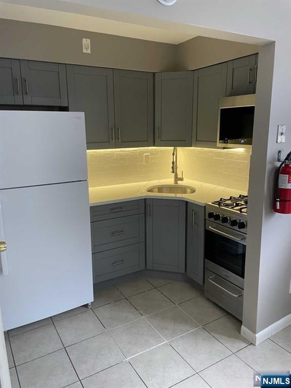 17 68th Street 7