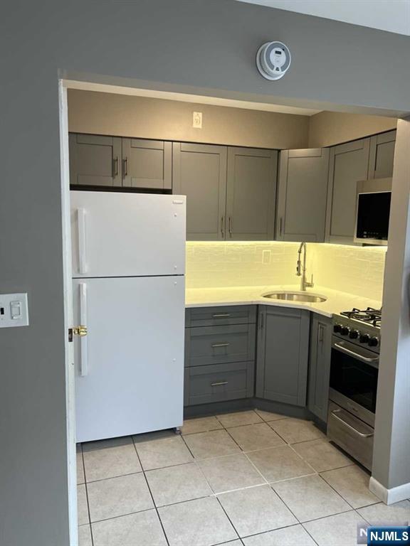 17 68th Street 7