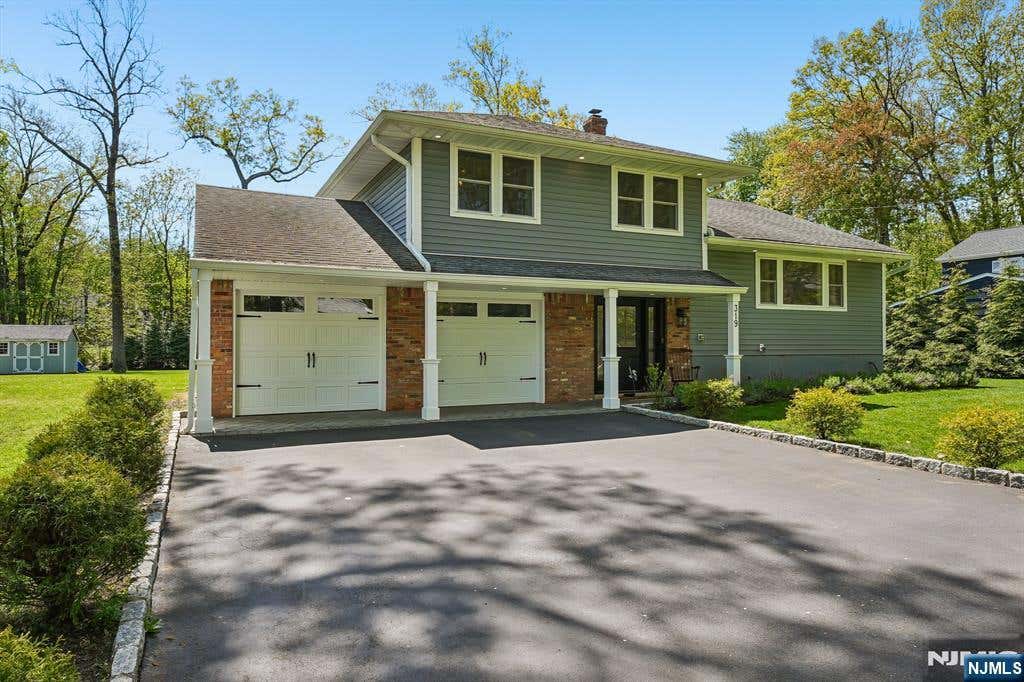 Photo of 319 James Way, Wyckoff, NJ 07481 (MLS # 26015735)