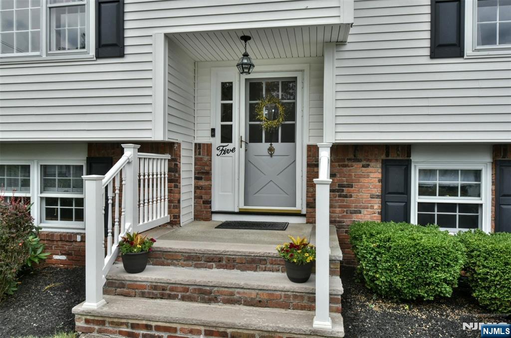 5 Richard Court