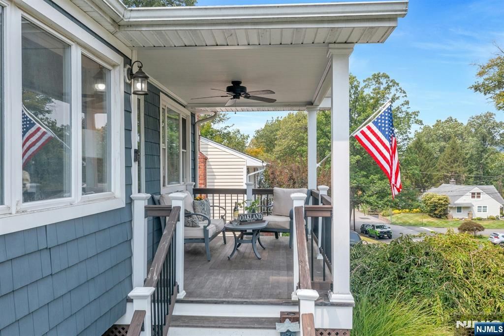 Photo of 22 Bannehr Street, Oakland, NJ 07436 (MLS # 25032199)