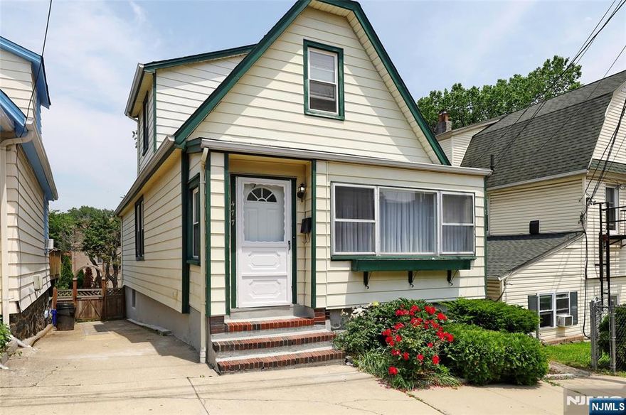 This well-maintained 3-bed, 2-bath home offers a flexible, spacious layout in a fantastic Fort Lee location. The main floor features a bright living room, formal dining area, and an eat-in kitchen with great natural light. A first-floor bedroom and an additional roomâ€”ideal for a home office, guest space, or playroomâ€”add extra versatility. The walk-out lower level includes a large family room, full bathroom, and laundry area, perfect for extra living or recreational space. Upstairs, you'll find two generously sized bedrooms and a second full bath. Conveniently located near Fort Lee public schools, major highways, the George Washington Bridge, shopping, dining, and parks, this home is ideal for NYC commuters or anyone seeking space and comfort in Bergen County. A must-see rental with a layout that adapts to a variety of lifestyles.