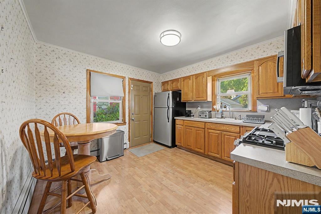 10-22 2nd Street
