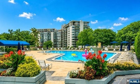 1 Claridge Drive 114 Verona NJ 07044