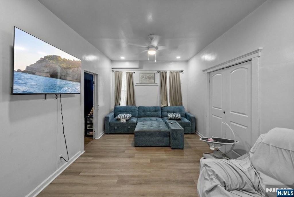 1025 Rivington Street