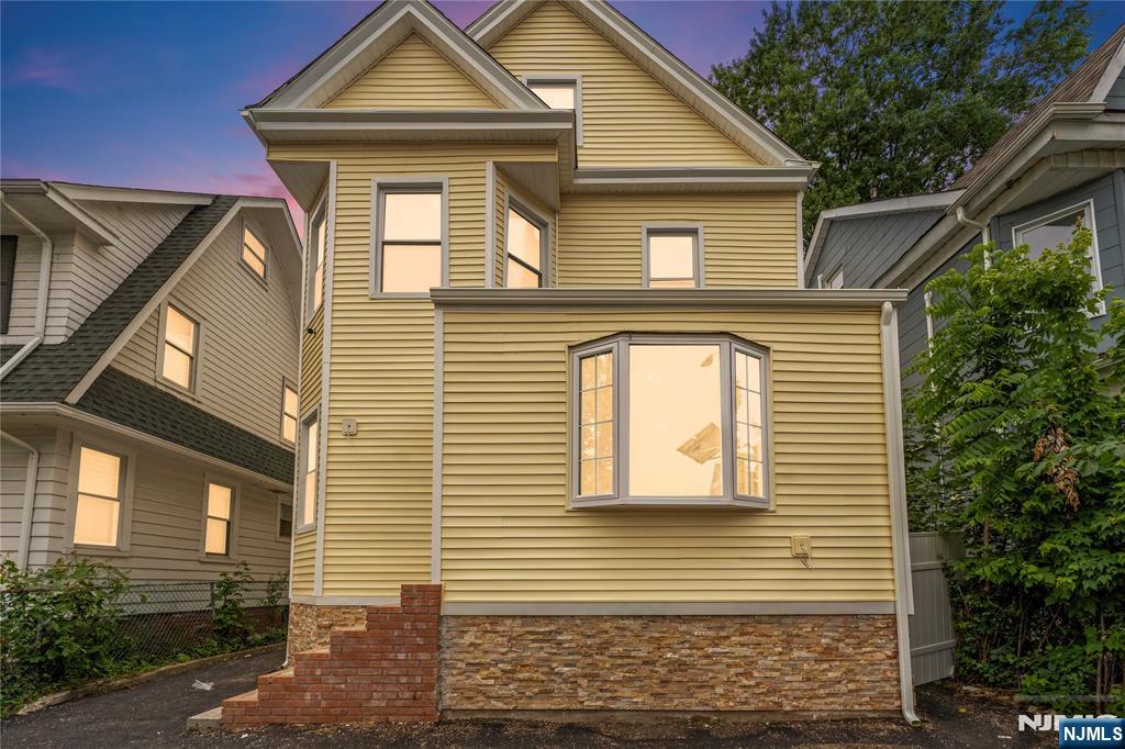 139 Sanford Street