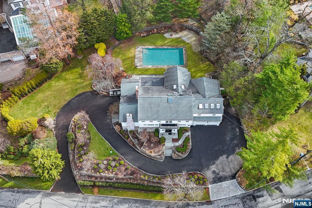 Photo 1 of 35 Mayflower Drive, Tenafly, New Jersey, $3,275,000, Web #: 325009480