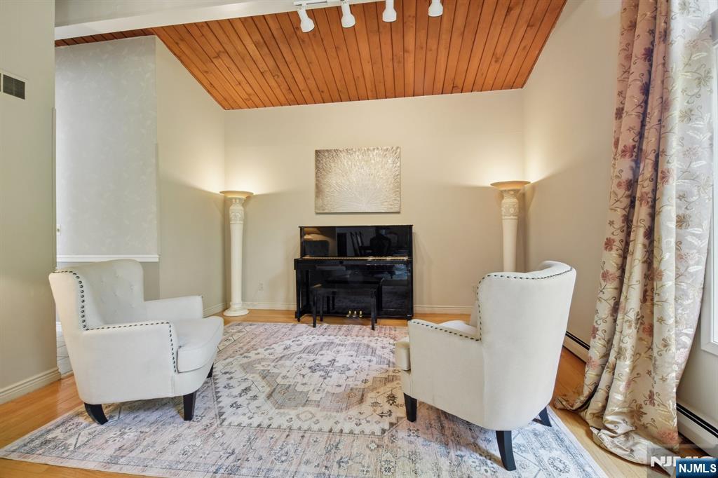 11 Rising Ridge Road