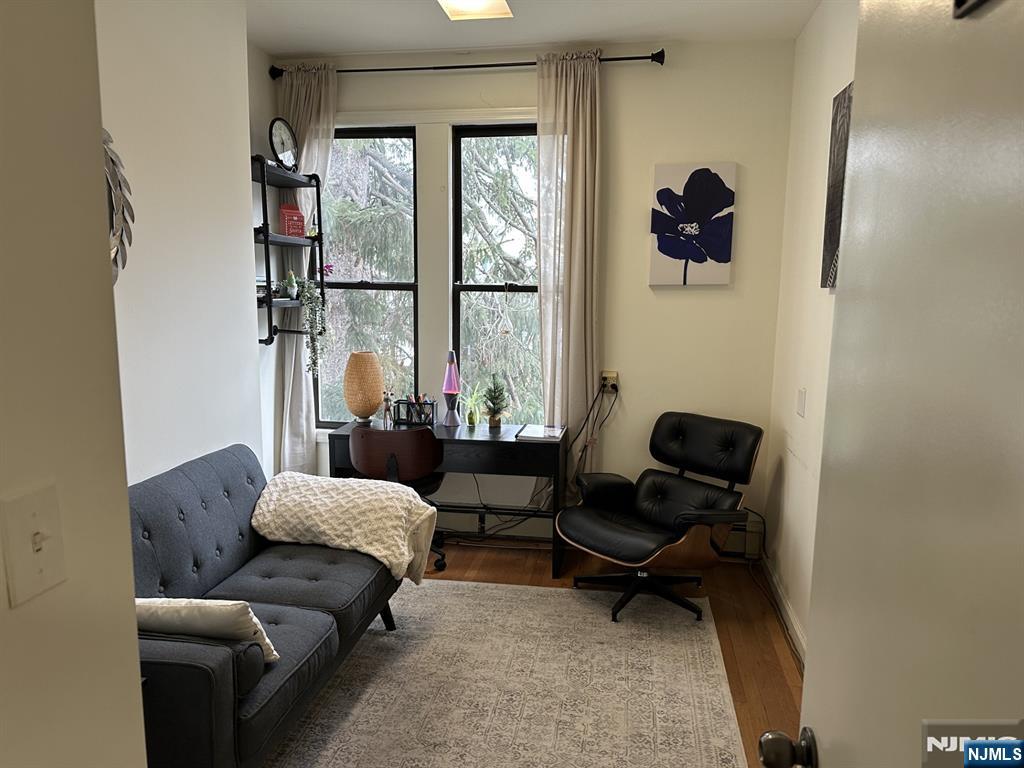 60 Chestnut 4-B