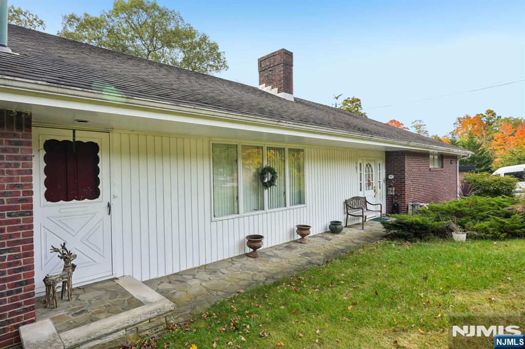 767 Berdan Avenue