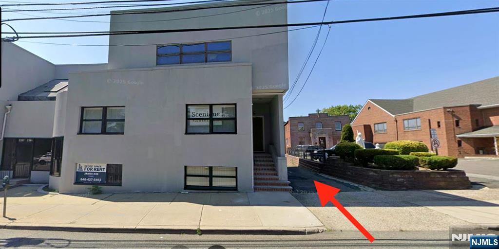 2361B Lemoine Avenue 1F