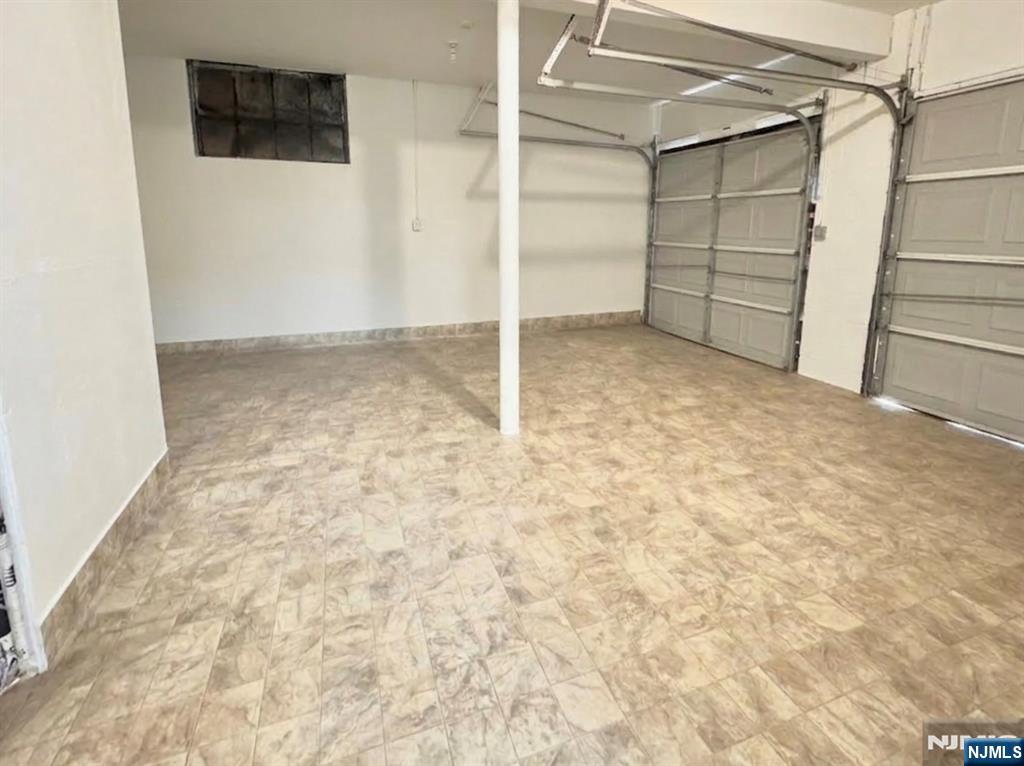 2361B Lemoine Avenue 1F