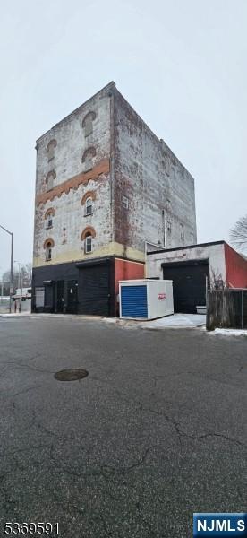 45-47 17th Street 1