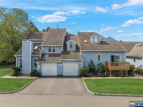 33 Knutsen Drive West Orange NJ 07052