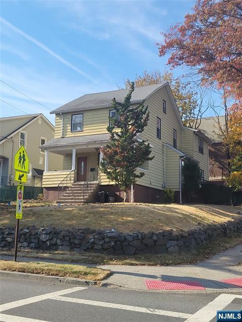 Photo of 381 Terrace Ave #1, Hasbrouck Heights, NJ 07604 (MLS # 26013199)