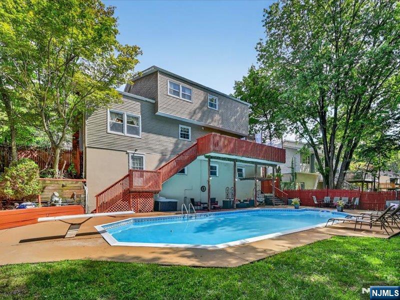 101 Molinari Drive