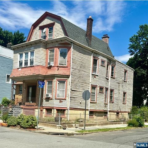 156 19th Avenue Irvington NJ 07111