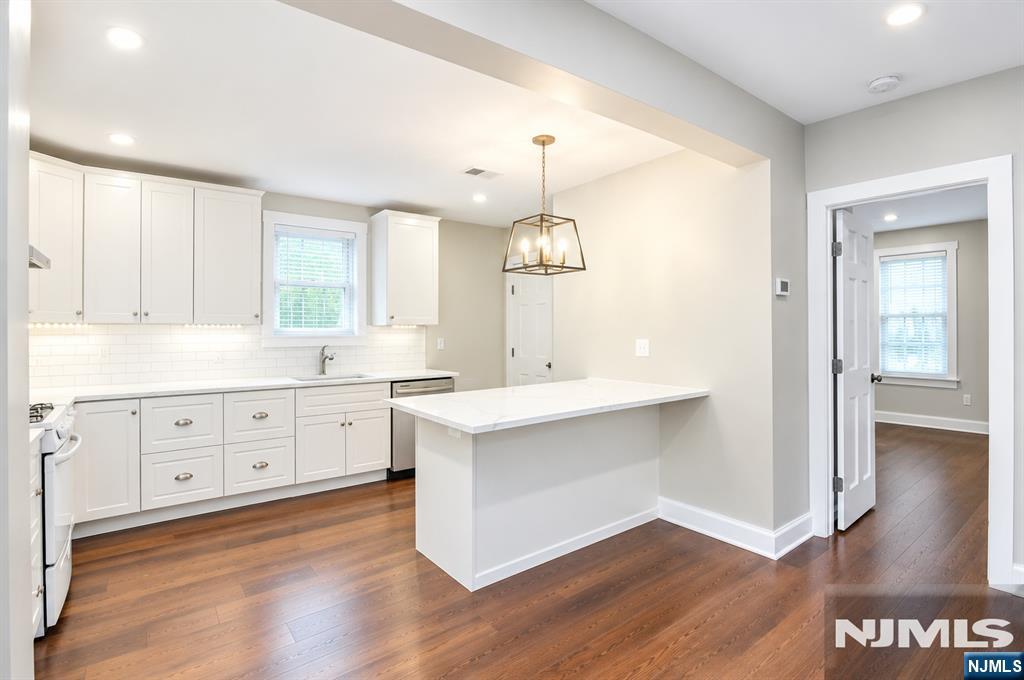 51 Sheridan Avenue 1