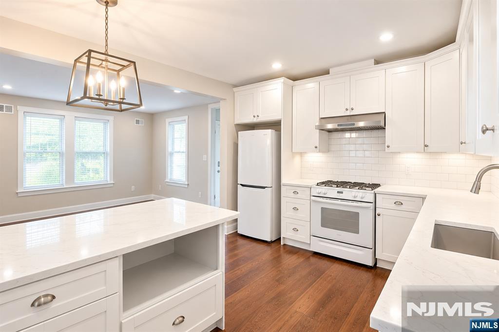 51 Sheridan Avenue 1