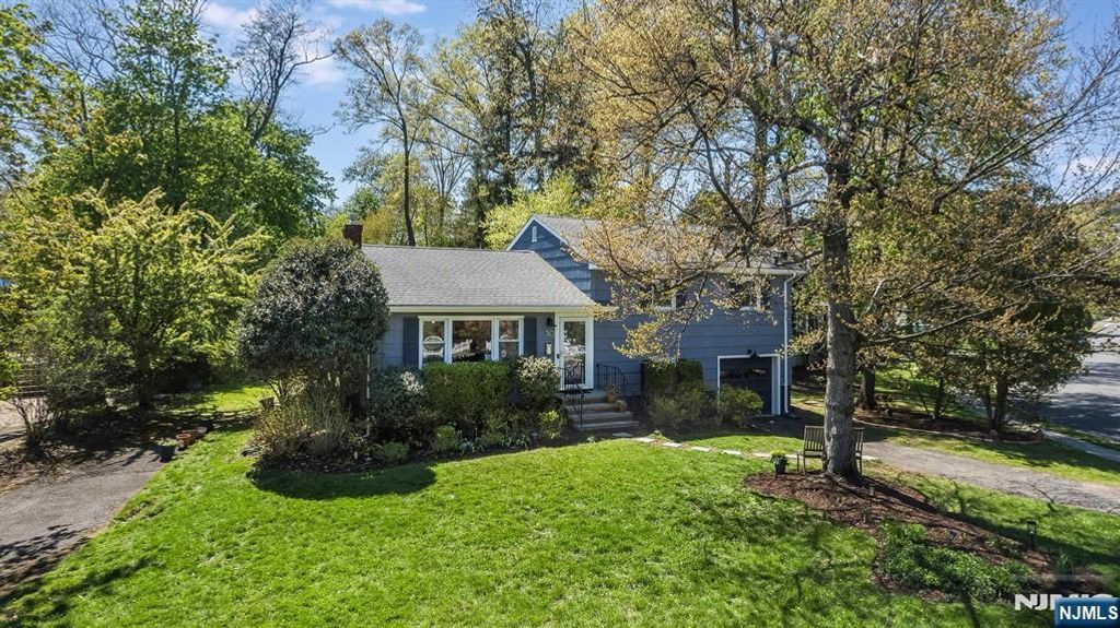 Photo of 30 Bellaire Drive, Montclair, NJ 07042 (MLS # 26014060)