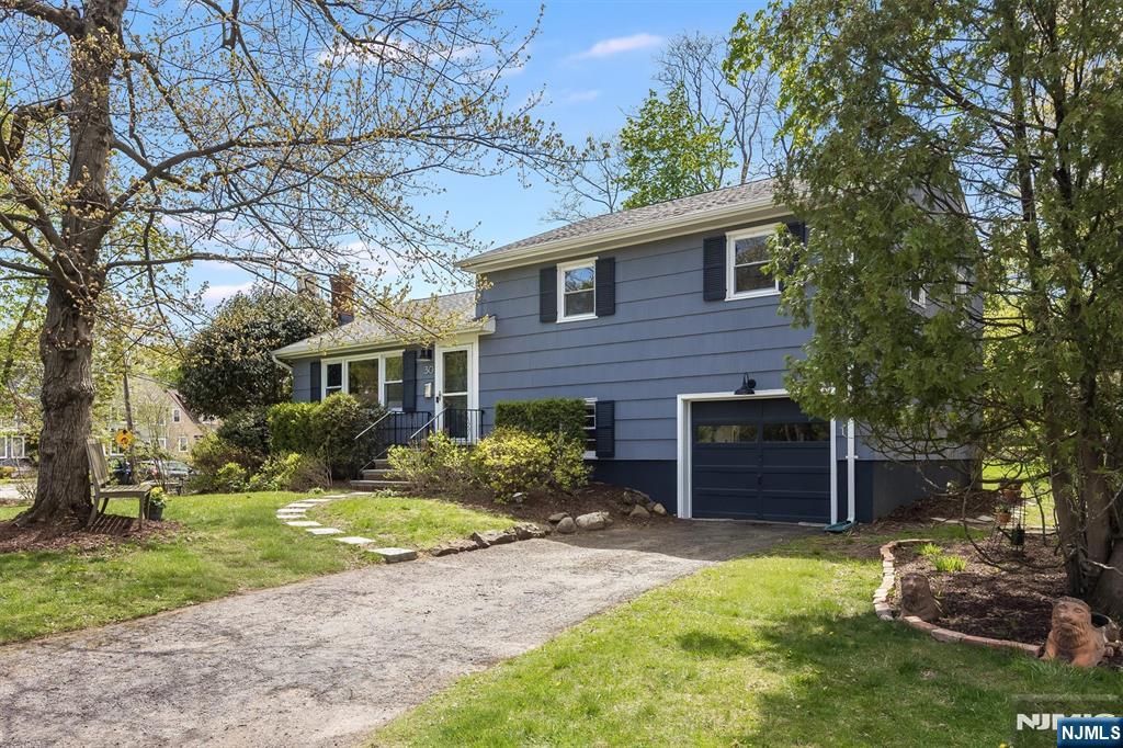 Photo of 30 Bellaire Drive, Montclair, NJ 07042 (MLS # 26014060)